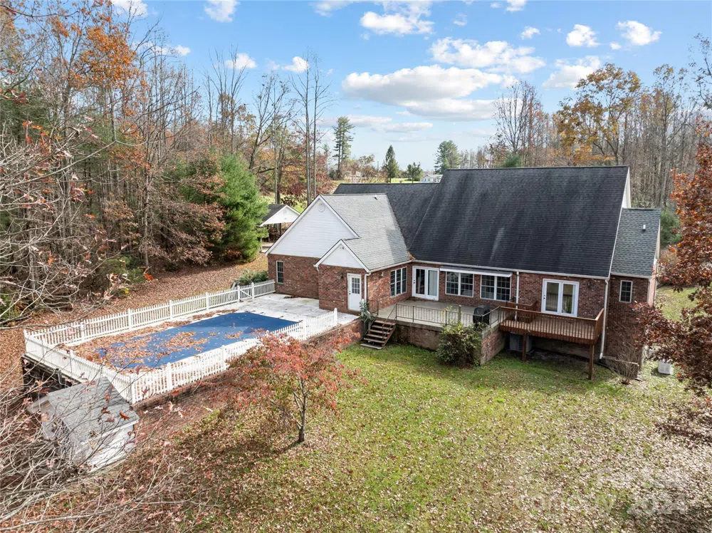 38 Southern Visions Drive Hendersonville, NC 28792