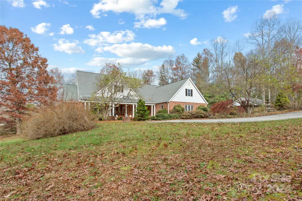38 Southern Visions Drive Hendersonville, NC 28792
