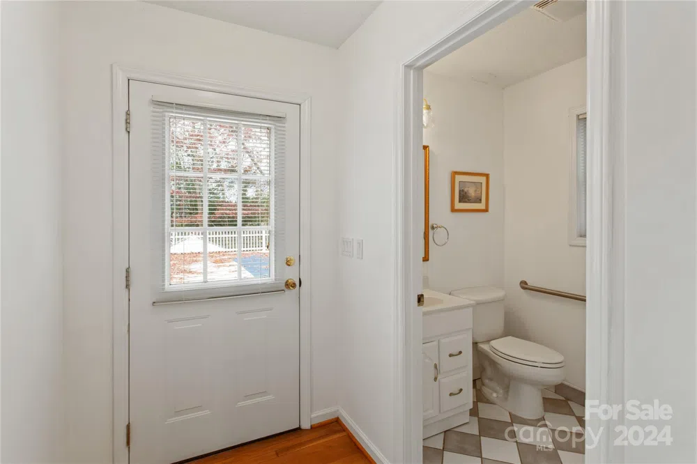 38 Southern Visions Drive Hendersonville, NC 28792