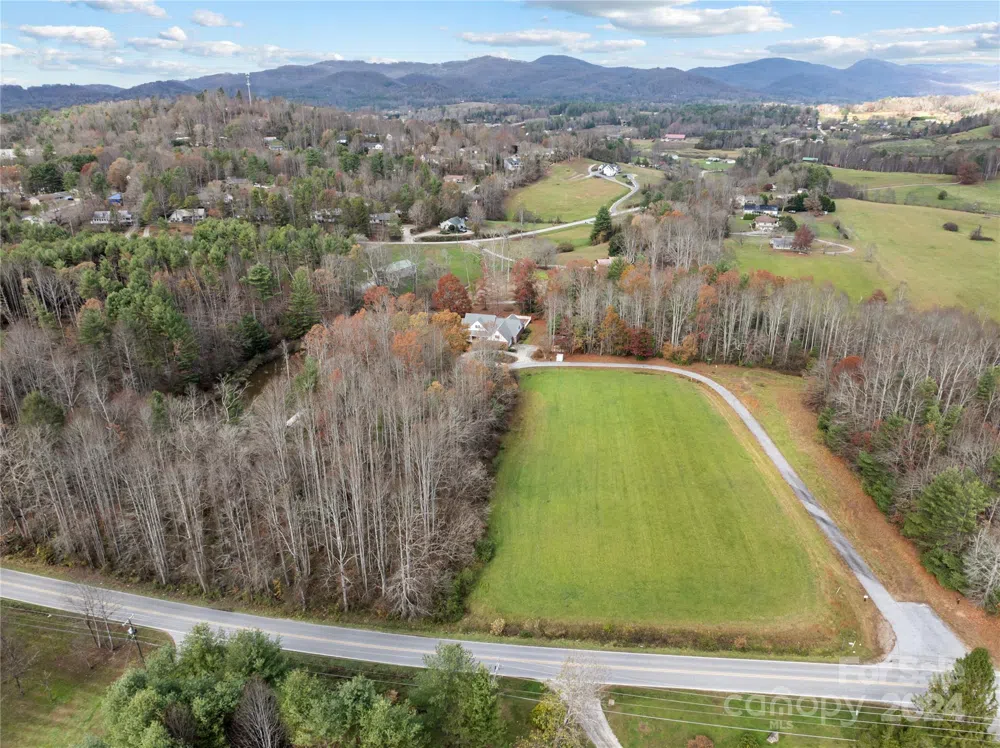 38 Southern Visions Drive Hendersonville, NC 28792
