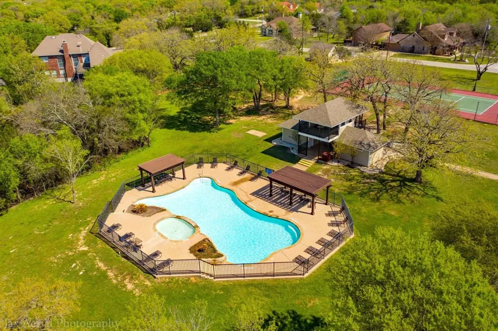 40050 Elmwood Drive Whitney, TX 76692