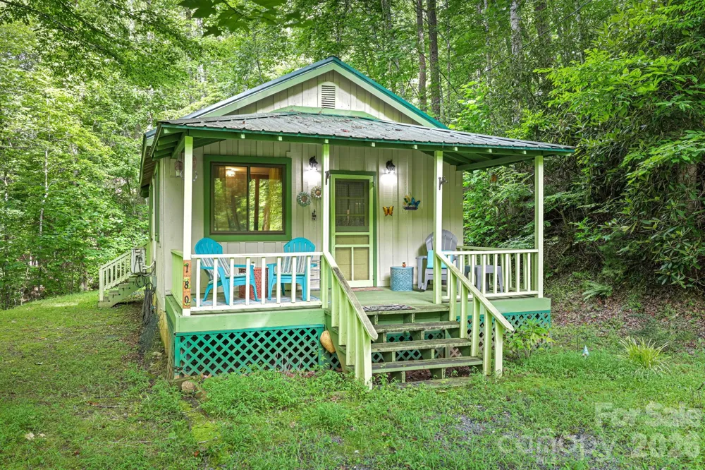 180 Valley Lane Bryson City, NC 28713