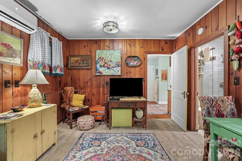 180 Valley Lane Bryson City, NC 28713