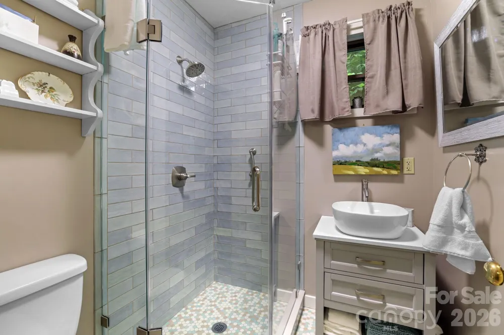 180 Valley Lane Bryson City, NC 28713