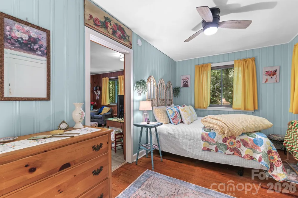 180 Valley Lane Bryson City, NC 28713