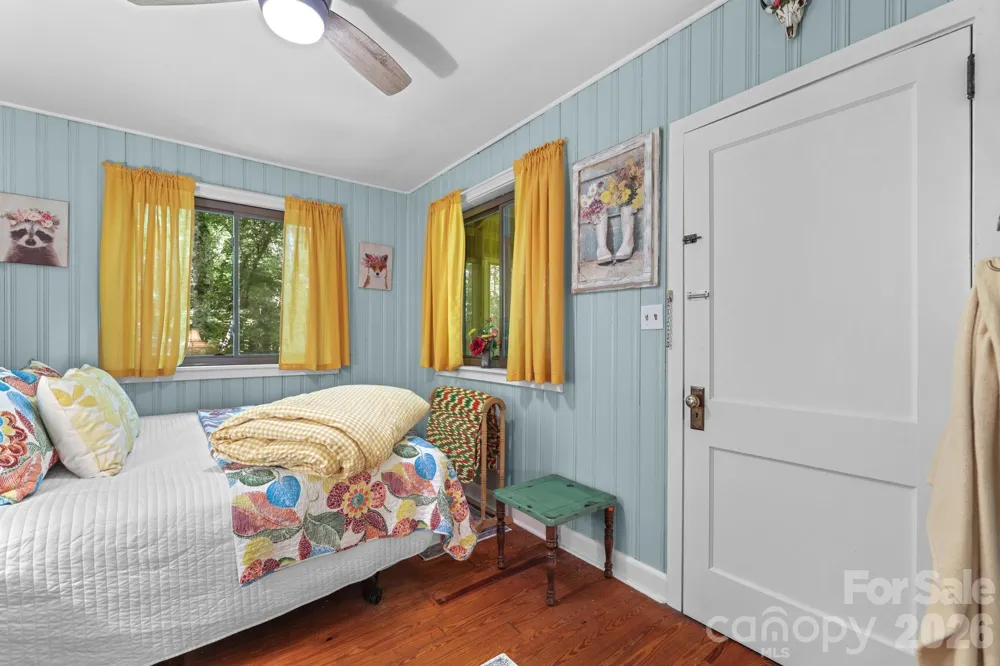 180 Valley Lane Bryson City, NC 28713