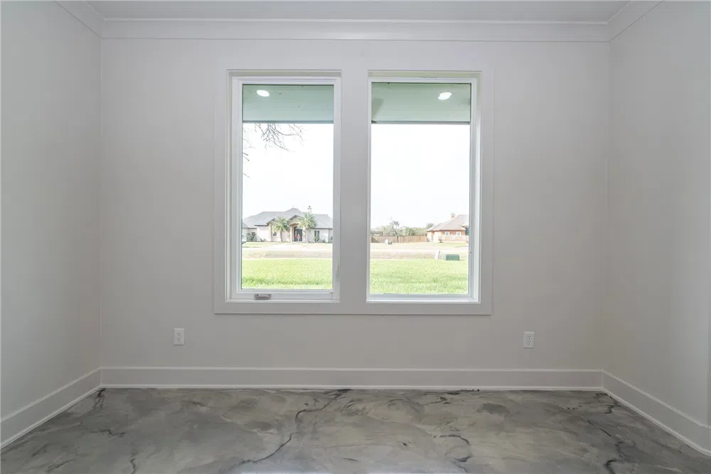 5490 Lonesome Dove Robstown, TX 78380