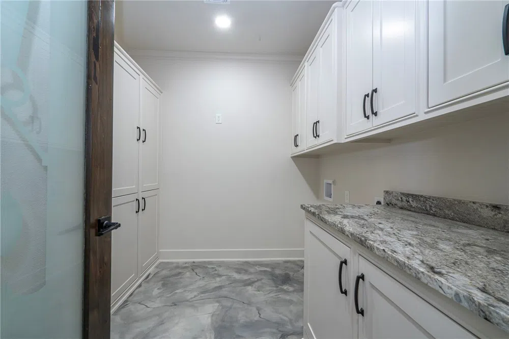 5490 Lonesome Dove Robstown, TX 78380