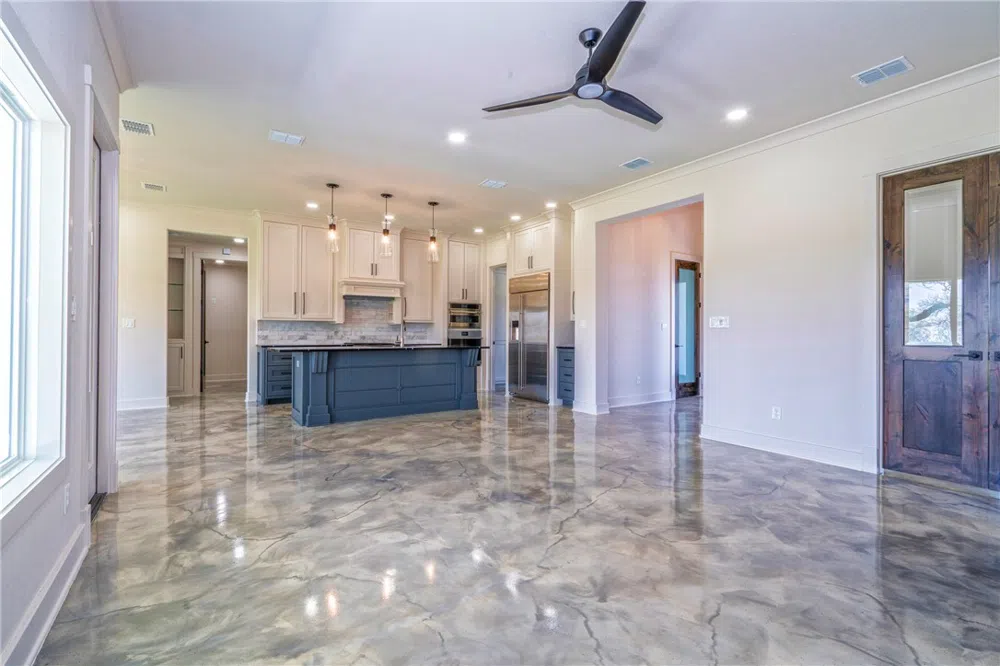 5490 Lonesome Dove Robstown, TX 78380