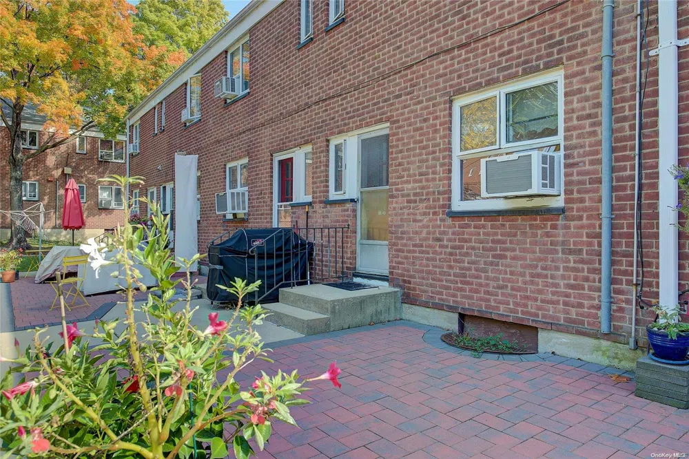 86-43 Springfield Blvd #Duplex Queens Village, NY 11427