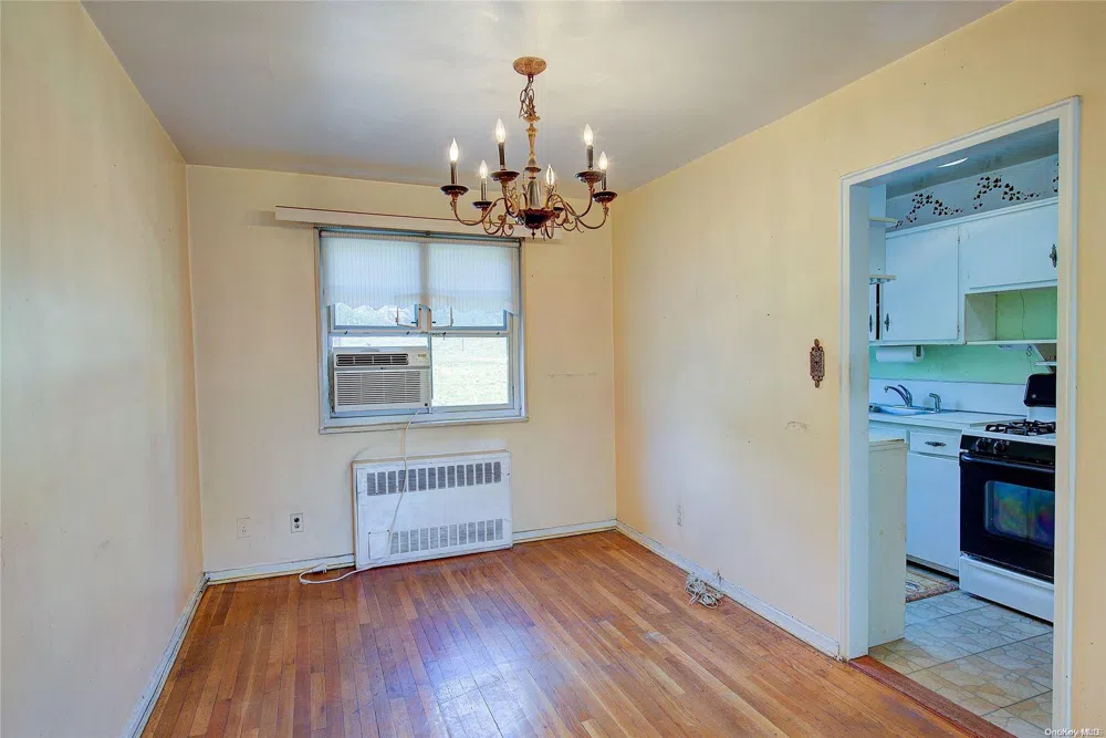 86-43 Springfield Blvd #Duplex Queens Village, NY 11427
