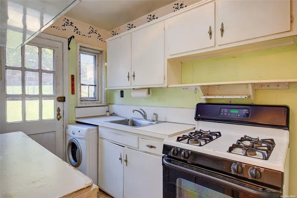 86-43 Springfield Blvd #Duplex Queens Village, NY 11427