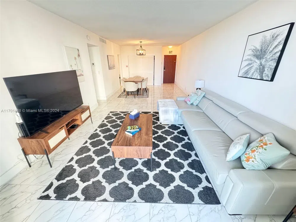 3901 S Ocean Dr #3Y Hollywood, FL 33019
