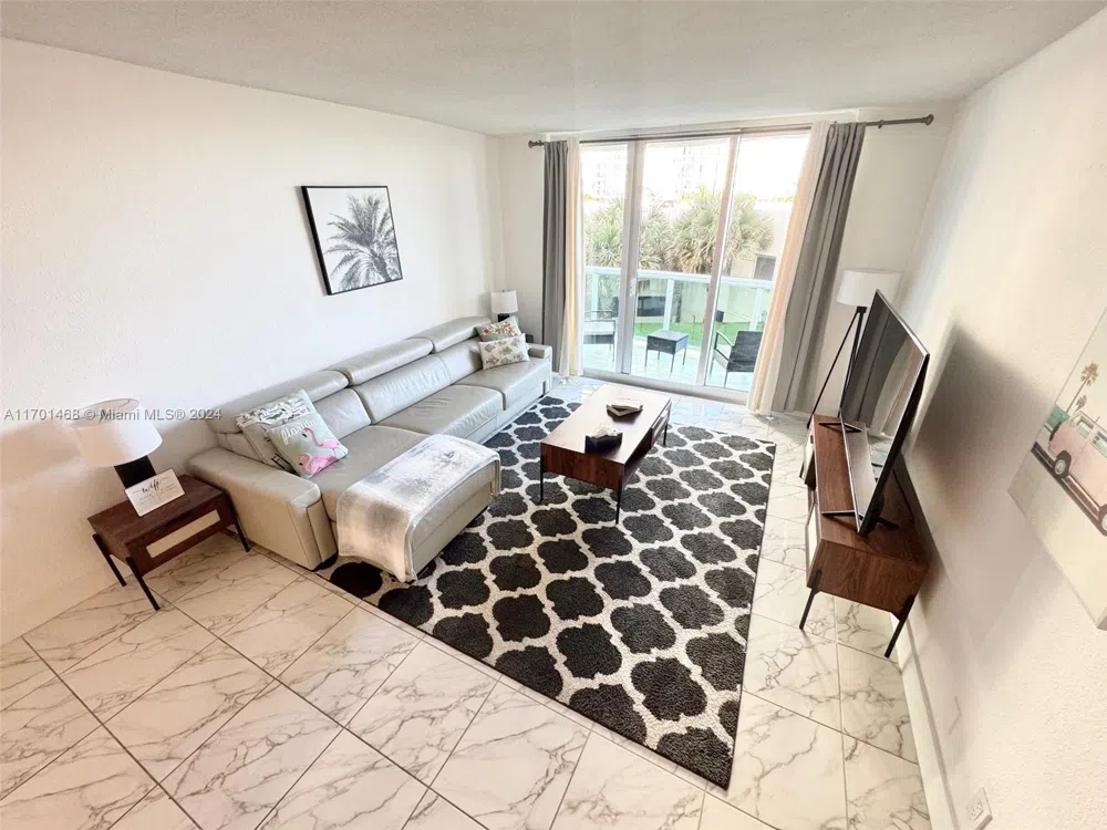 3901 S Ocean Dr #3Y Hollywood, FL 33019