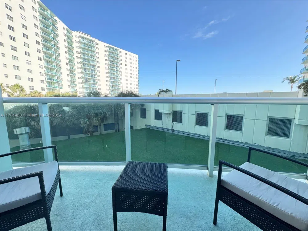 3901 S Ocean Dr #3Y Hollywood, FL 33019