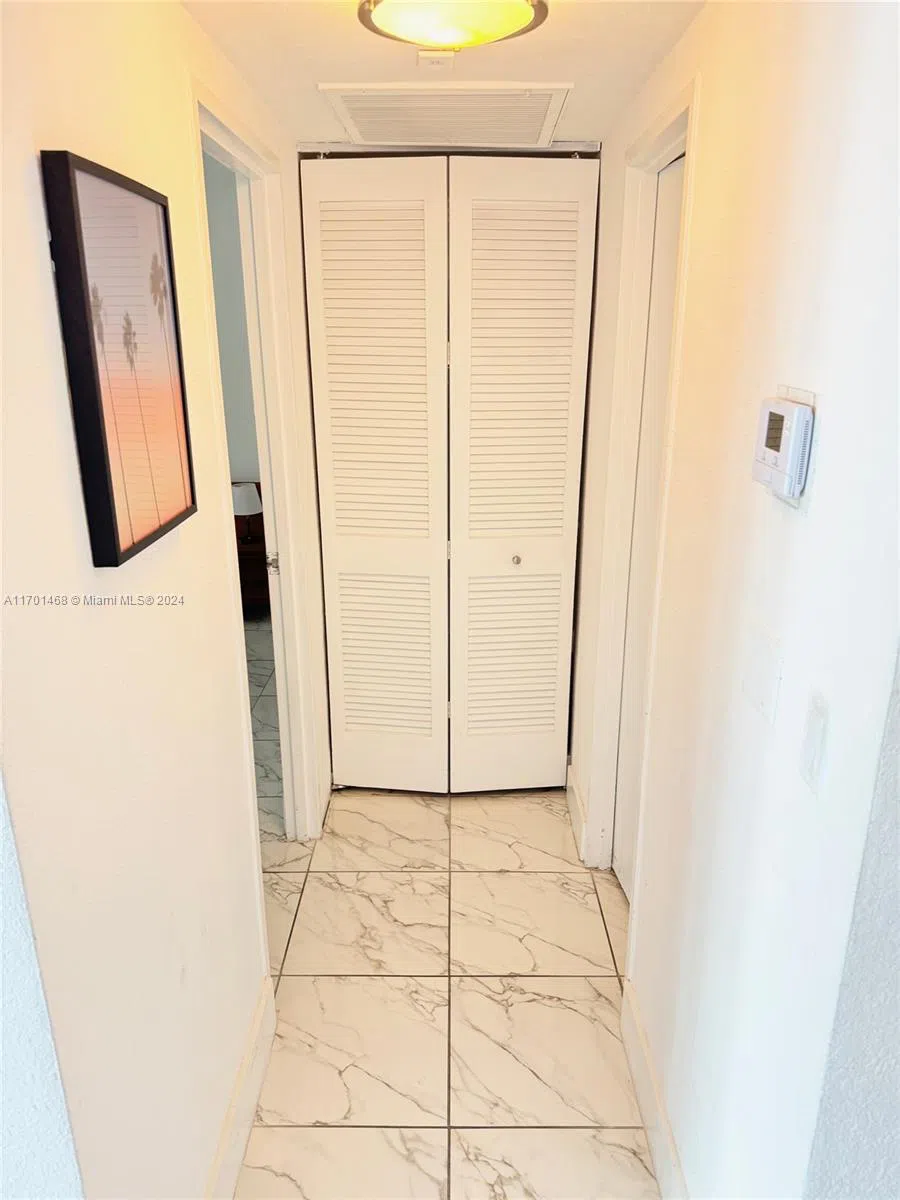 3901 S Ocean Dr #3Y Hollywood, FL 33019