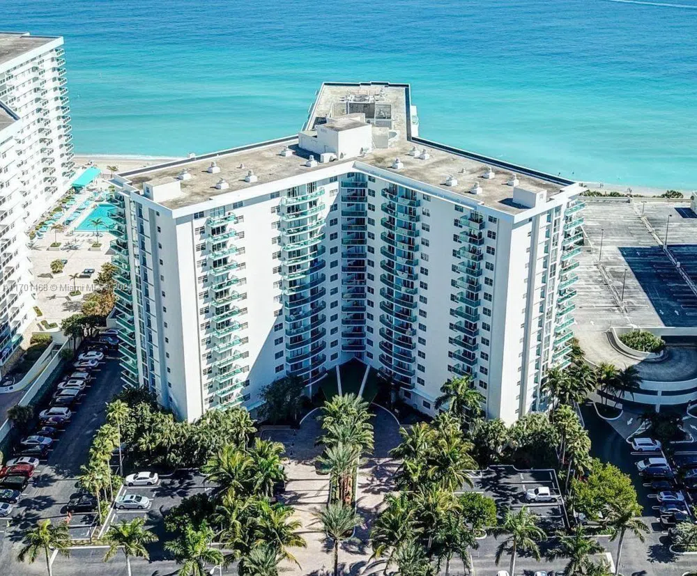 3901 S Ocean Dr #3Y Hollywood, FL 33019