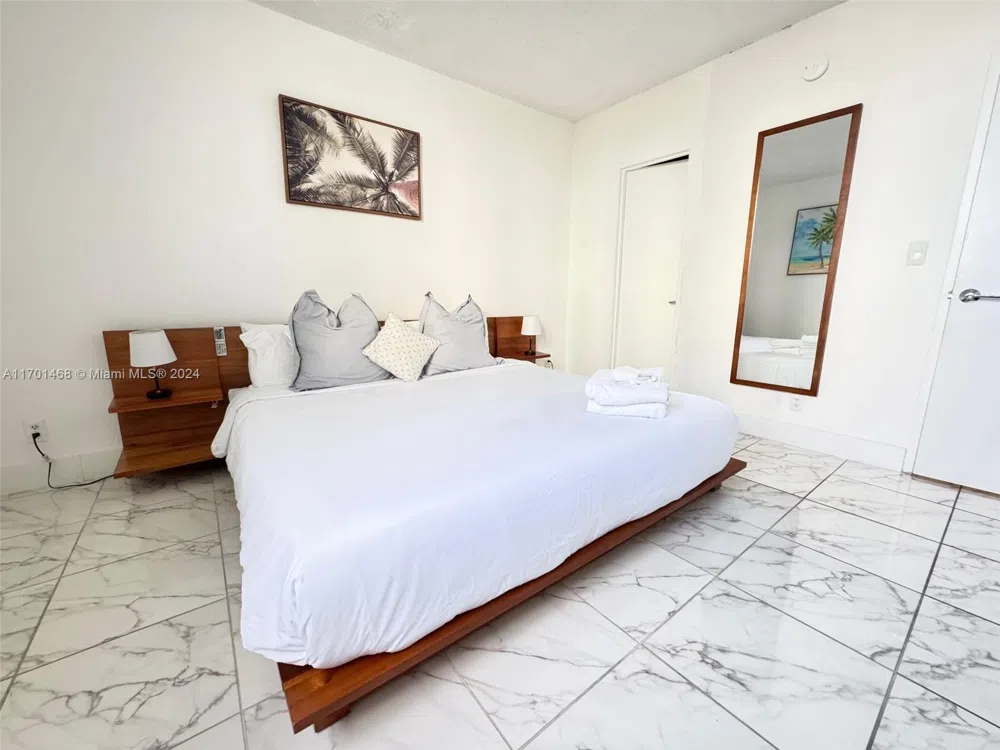 3901 S Ocean Dr #3Y Hollywood, FL 33019