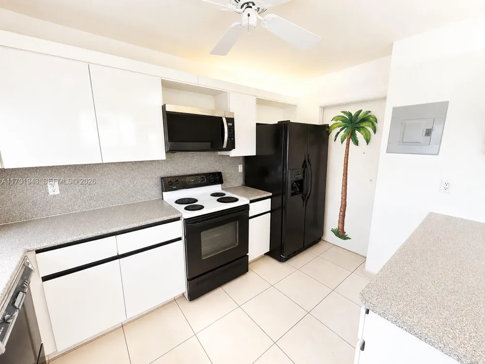 1825 S Ocean Dr #401 Hallandale Beach, FL 33009