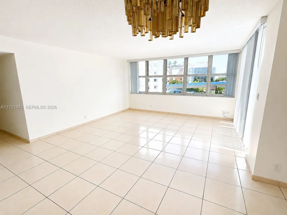 1825 S Ocean Dr #401 Hallandale Beach, FL 33009