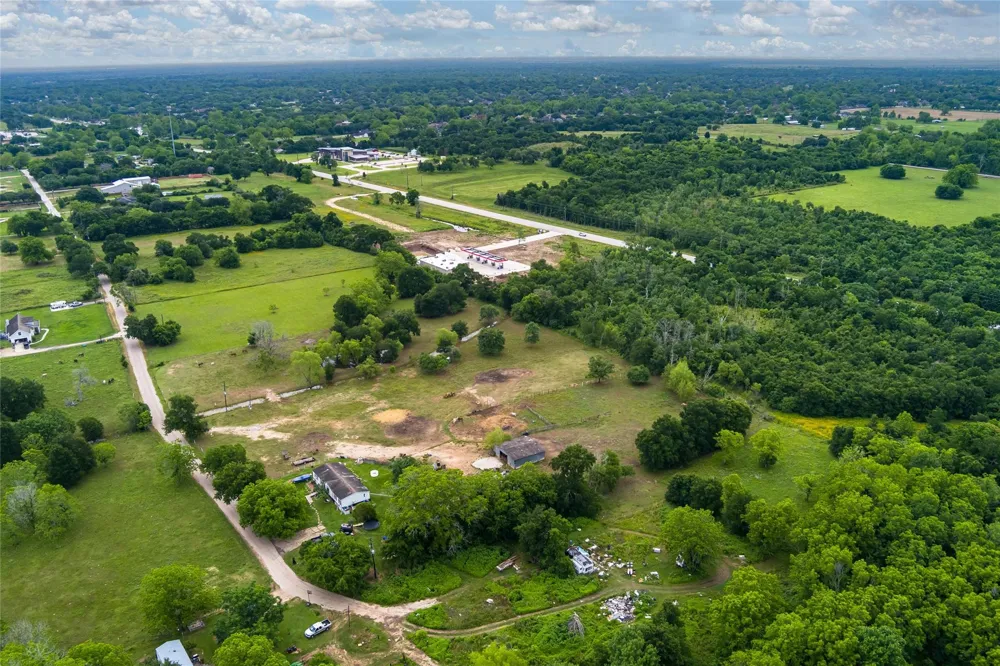33703 Reynolds Road Fulshear, TX 77441