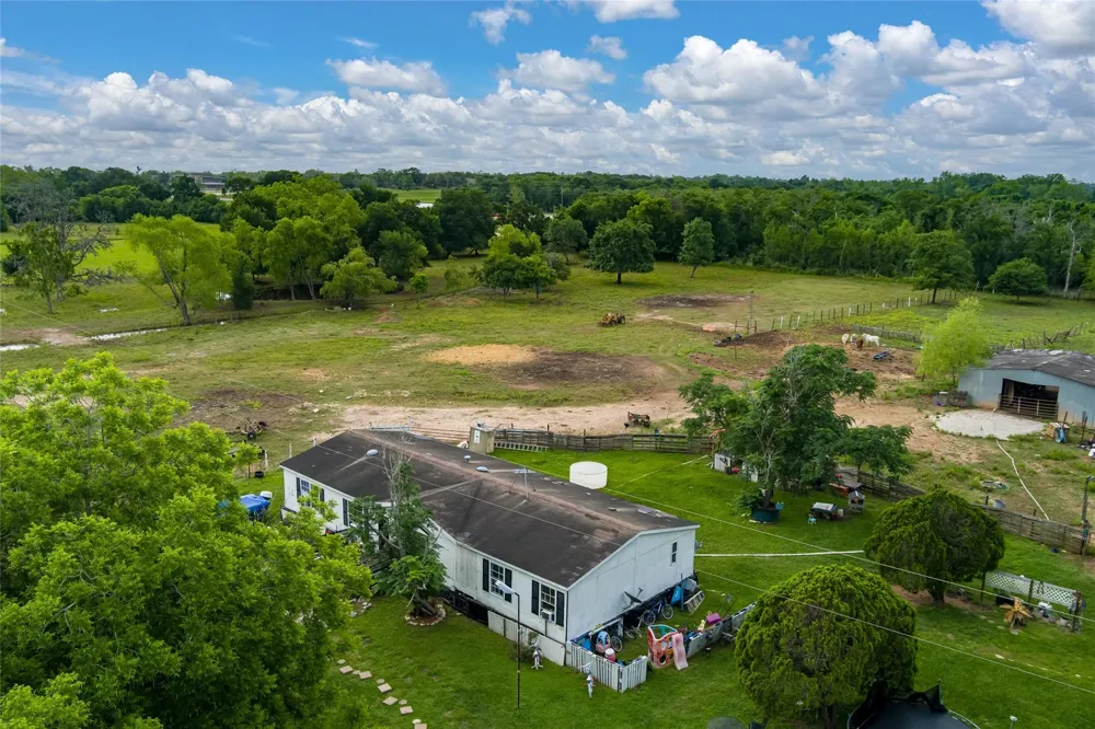 33703 Reynolds Road Fulshear, TX 77441