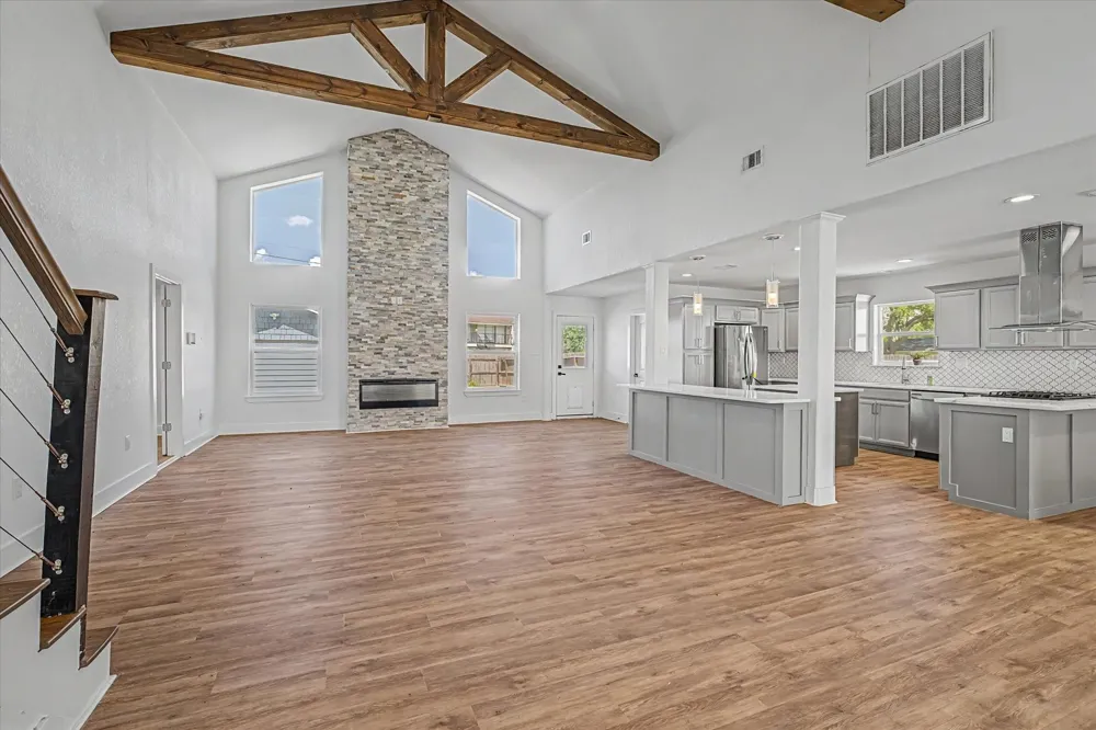 1809 E Bayshore Drive Drive Palacios, TX 77465
