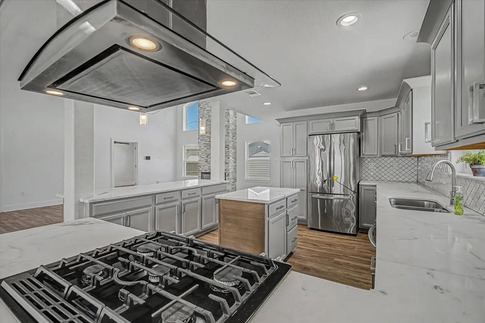 1809 E Bayshore Drive Drive Palacios, TX 77465