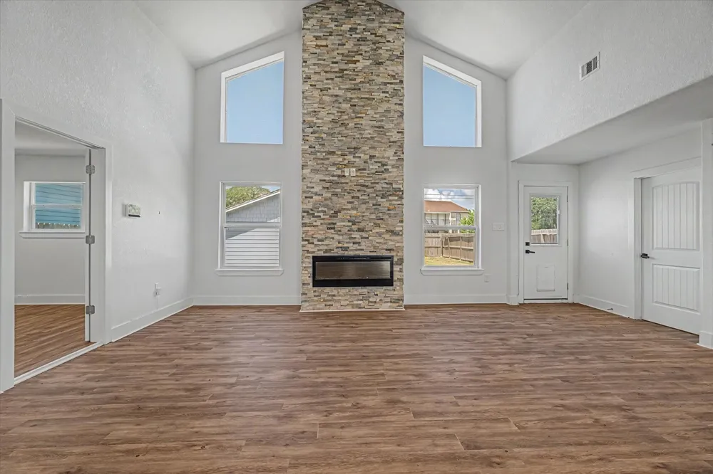 1809 E Bayshore Drive Drive Palacios, TX 77465
