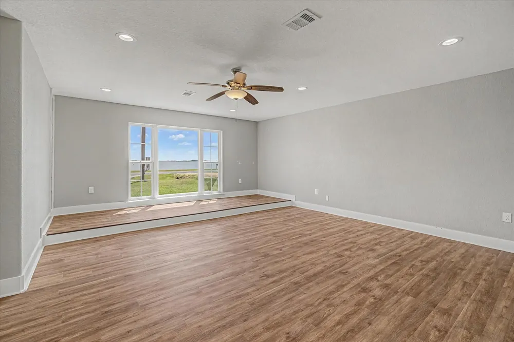 1809 E Bayshore Drive Drive Palacios, TX 77465