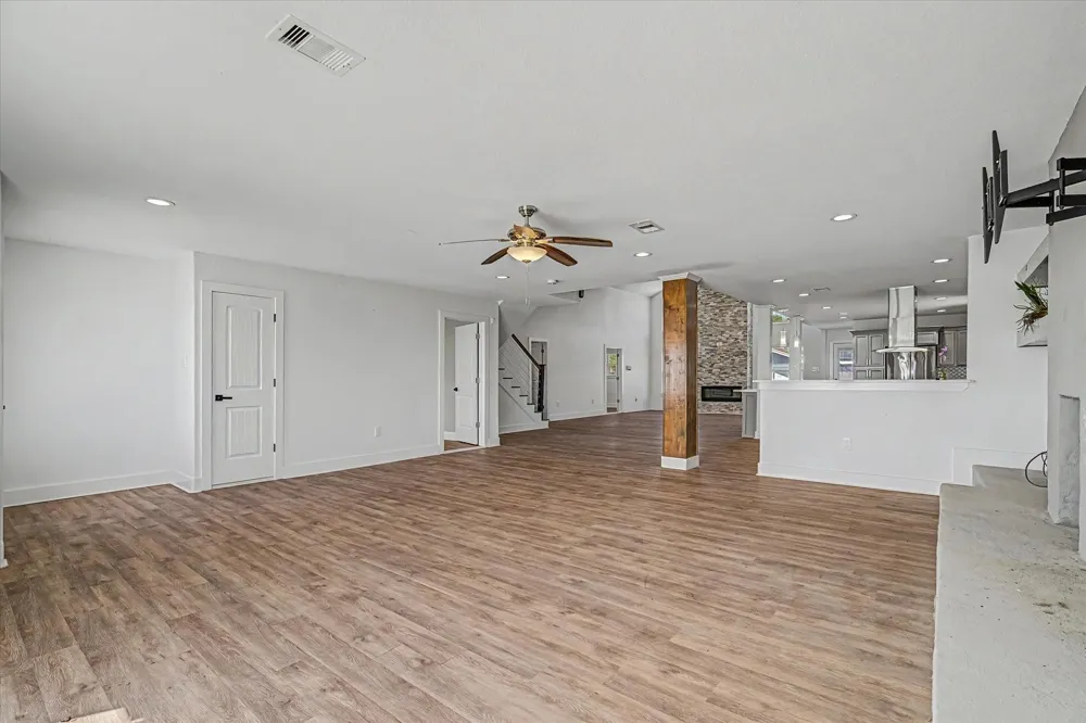 1809 E Bayshore Drive Drive Palacios, TX 77465