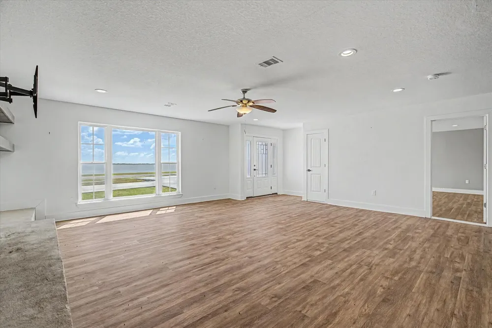 1809 E Bayshore Drive Drive Palacios, TX 77465
