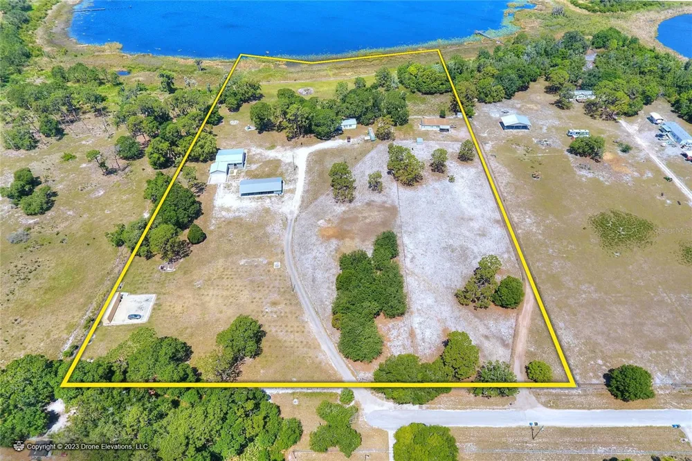 5514 HILLSBOROUGH STREET Wimauma, FL 33598