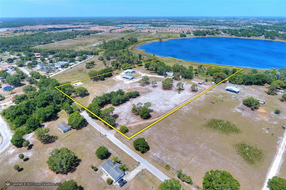 5514 HILLSBOROUGH STREET Wimauma, FL 33598