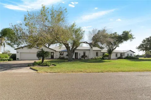 1420 Lion Lake Drive