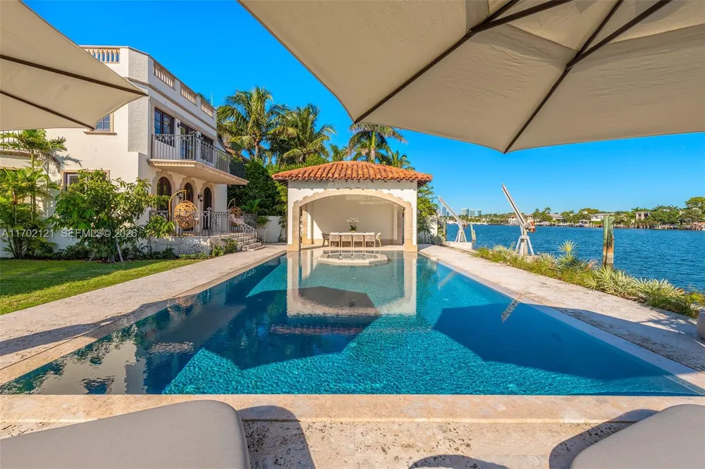 49 Palm Ave Miami Beach, FL 33139
