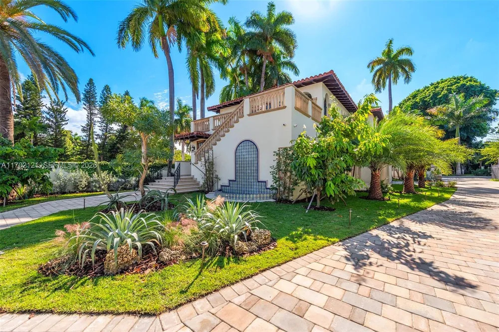 49 Palm Ave Miami Beach, FL 33139