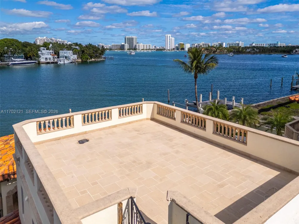 49 Palm Ave Miami Beach, FL 33139