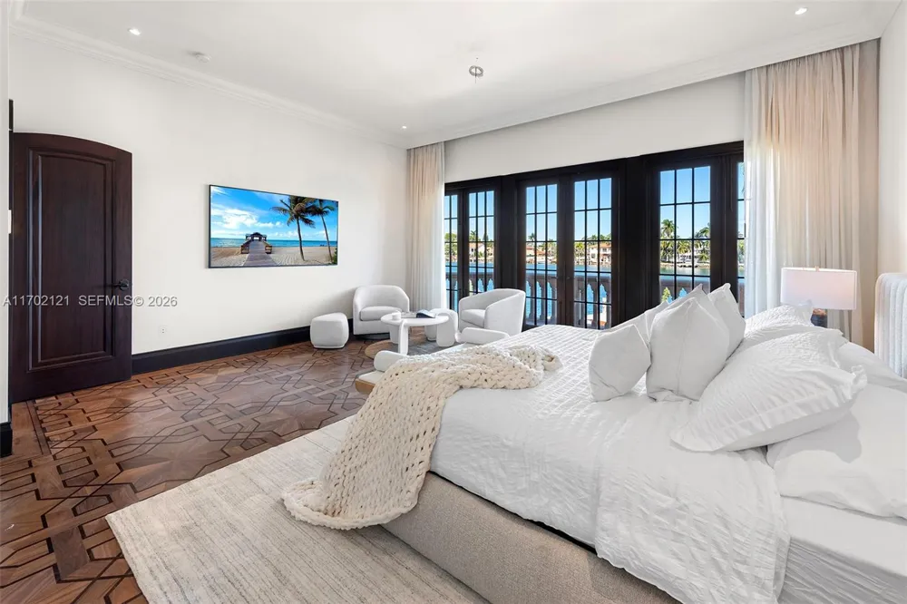 49 Palm Ave Miami Beach, FL 33139