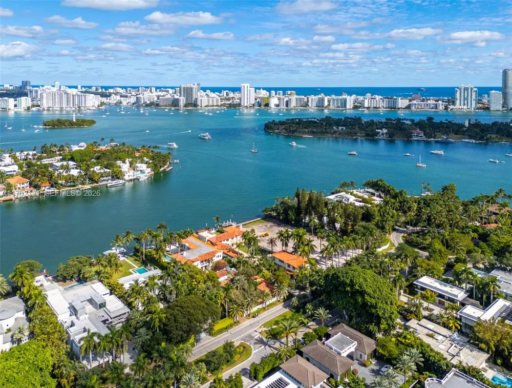 49 Palm Ave Miami Beach, FL 33139