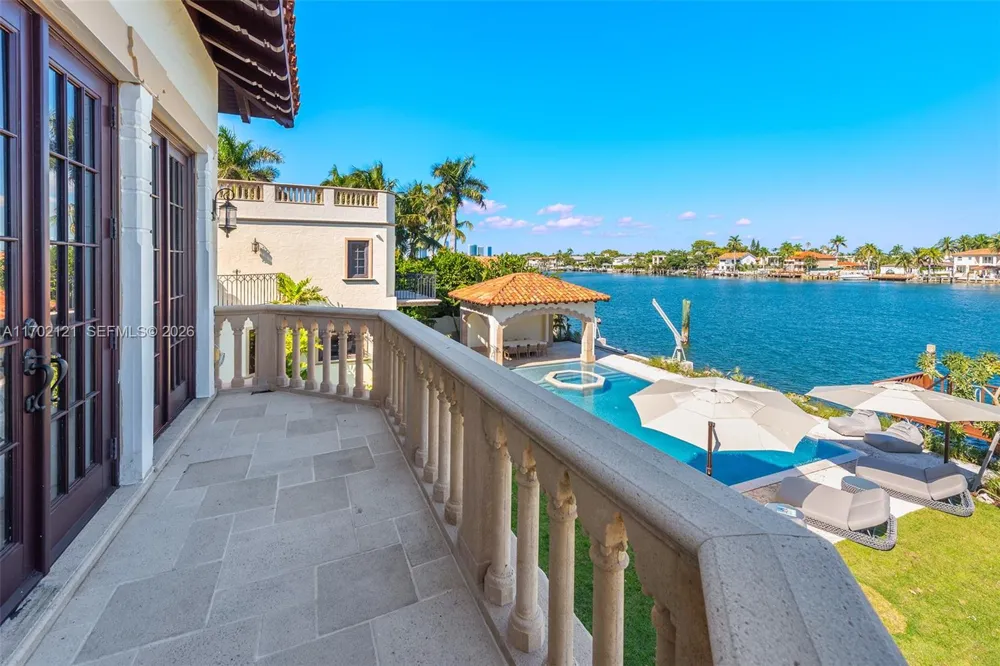 49 Palm Ave Miami Beach, FL 33139