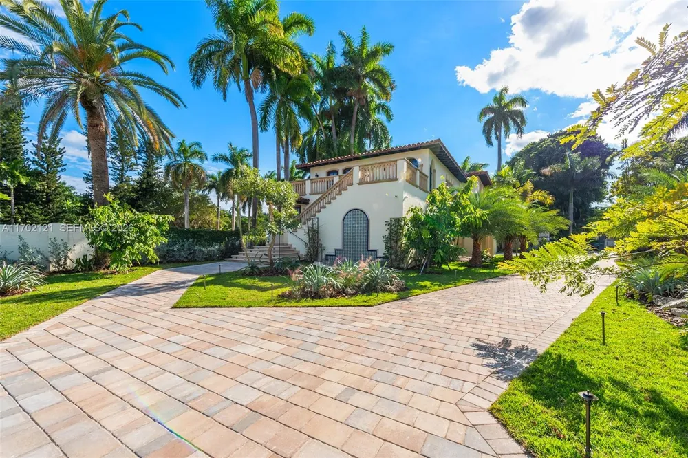 49 Palm Ave Miami Beach, FL 33139