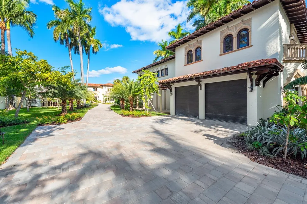 49 Palm Ave Miami Beach, FL 33139
