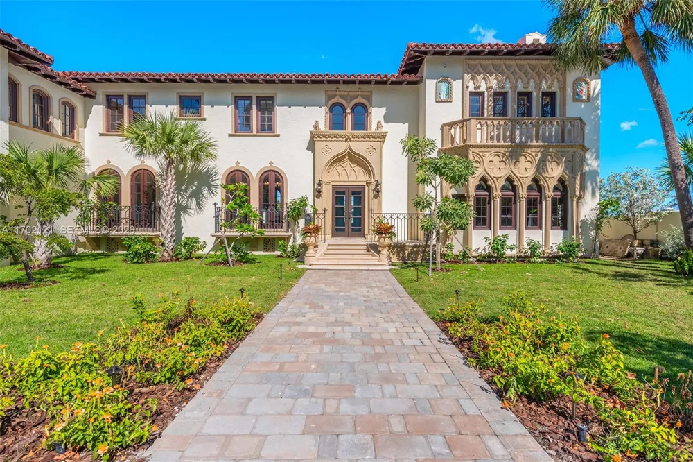 49 Palm Ave Miami Beach, FL 33139