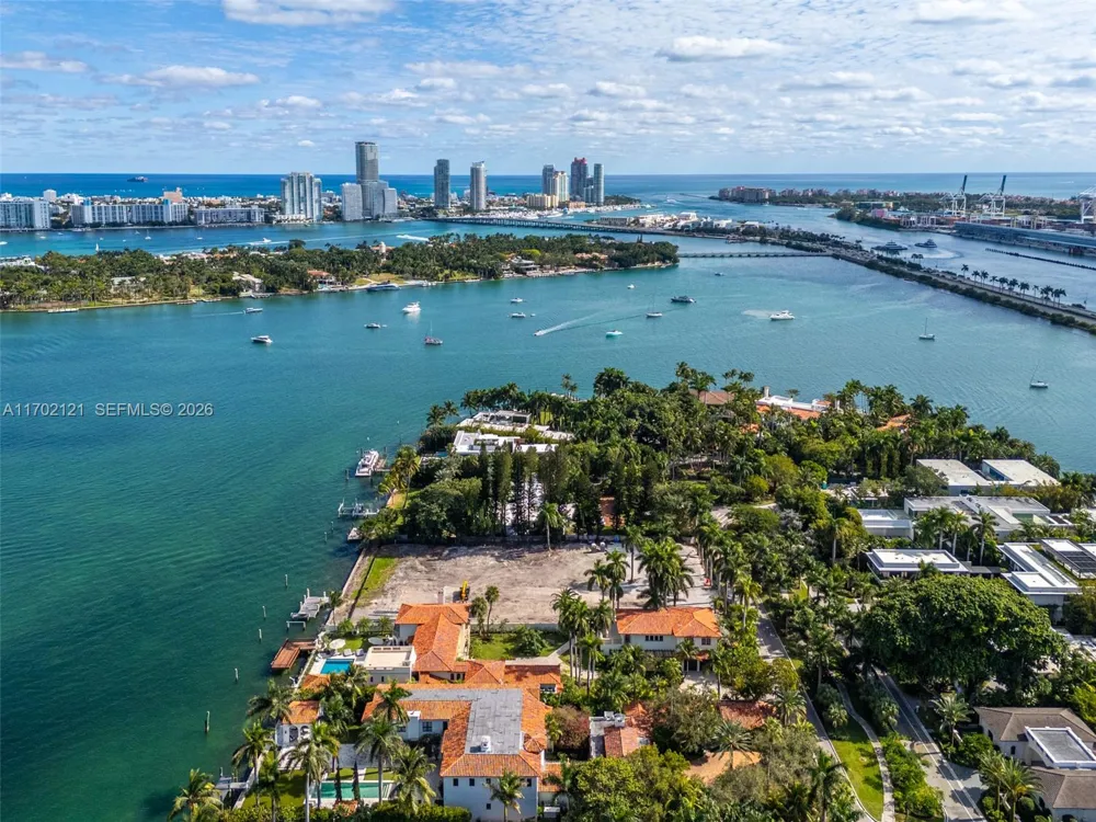 49 Palm Ave Miami Beach, FL 33139