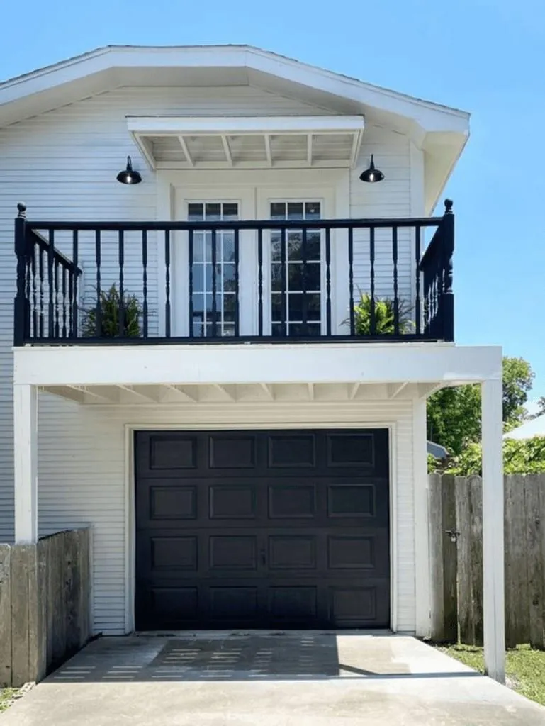 6716 Jefferson Boulevard Groves, TX 77619
