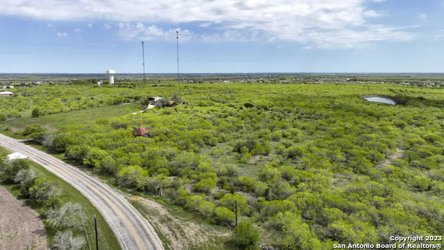 2675 Fm 465 Seguin, TX 78155