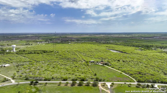 2675 Fm 465 Seguin, TX 78155