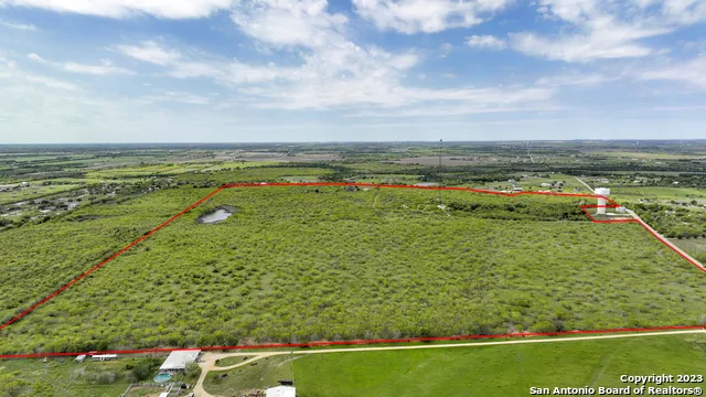 2675 Fm 465 Seguin, TX 78155