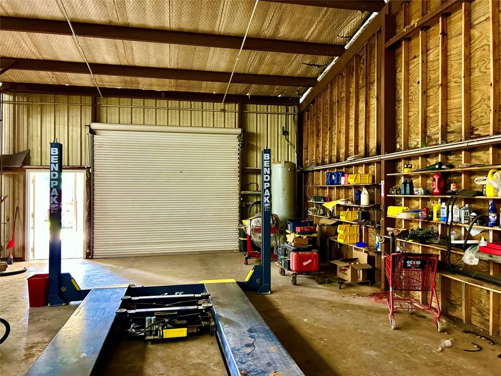 8766 Beauxart Garden Road Beaumont, TX 77705
